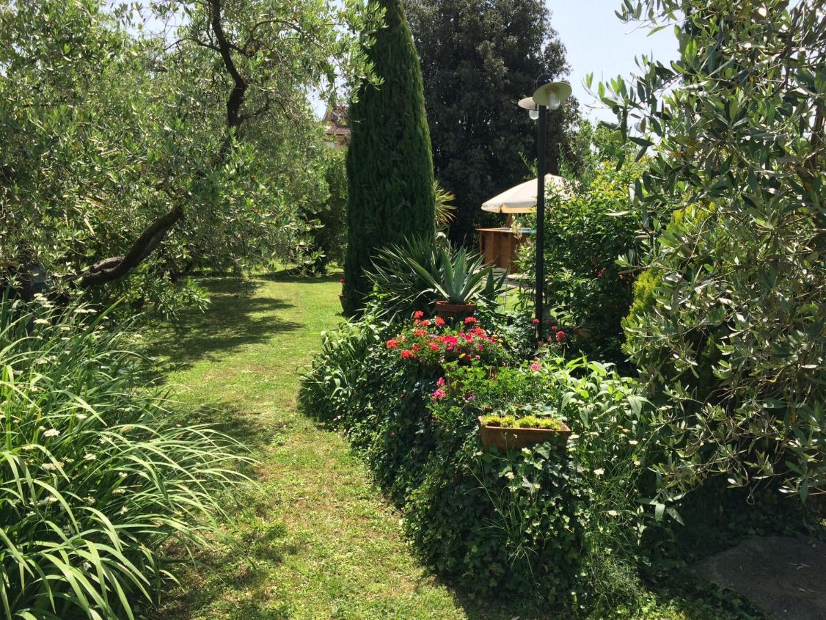 Villa La casa dei nonni Larciano Esterno foto